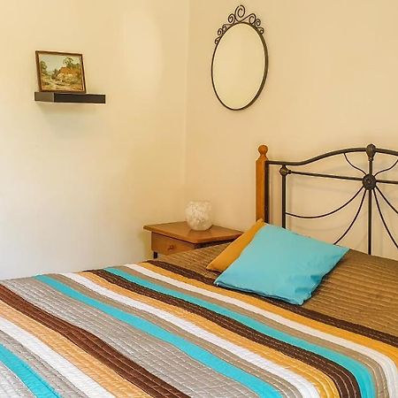 הוילה נאו חוריו Yiangos House מראה חיצוני תמונה