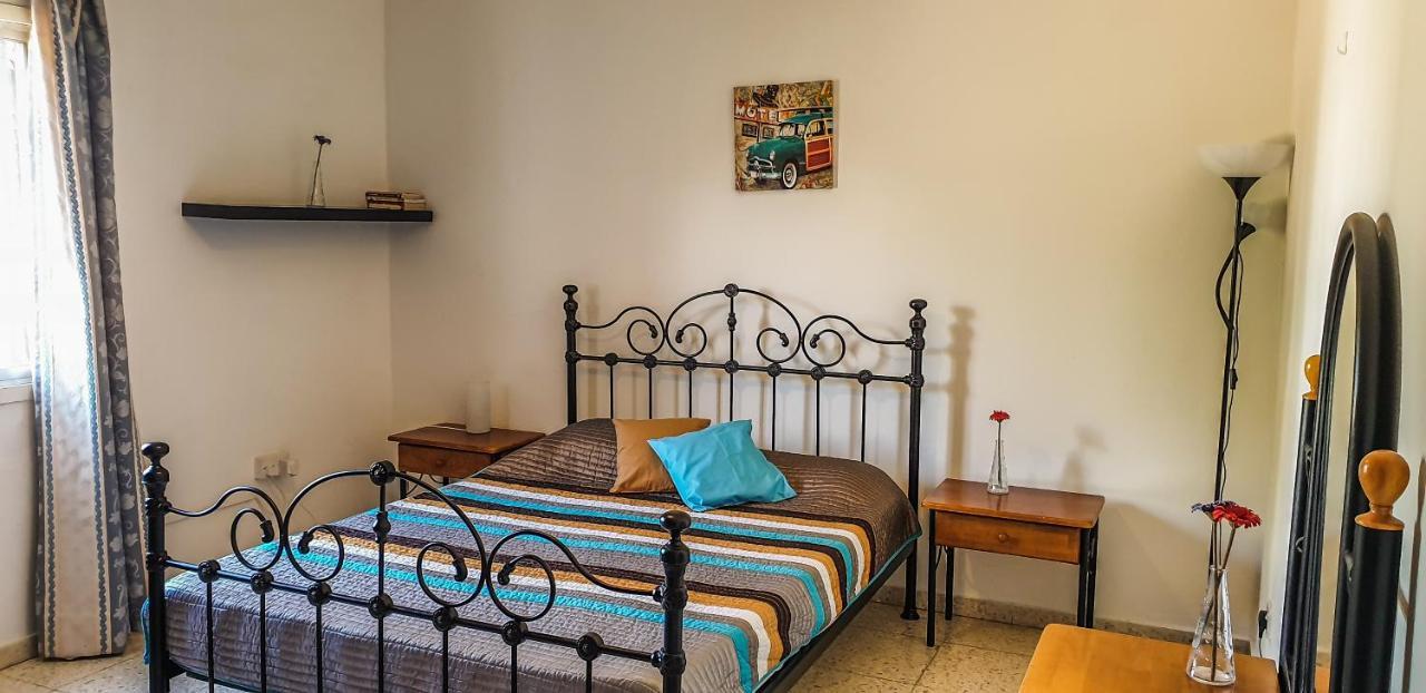 הוילה נאו חוריו Yiangos House מראה חיצוני תמונה