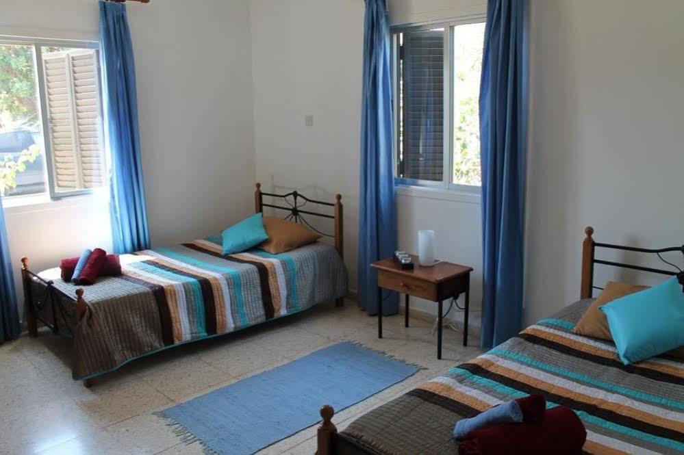 הוילה נאו חוריו Yiangos House מראה חיצוני תמונה